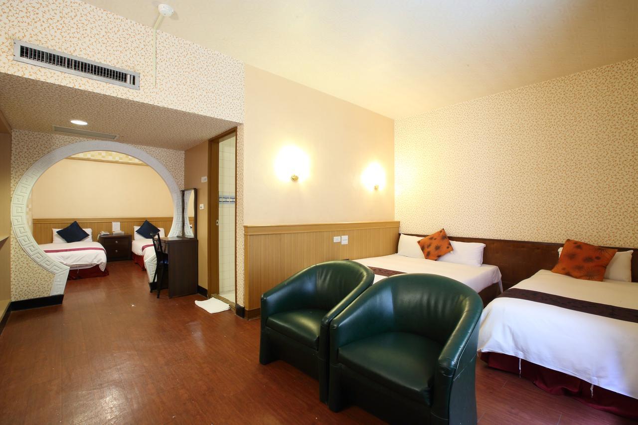 Chiayi Crown Hotel Zewnętrze zdjęcie