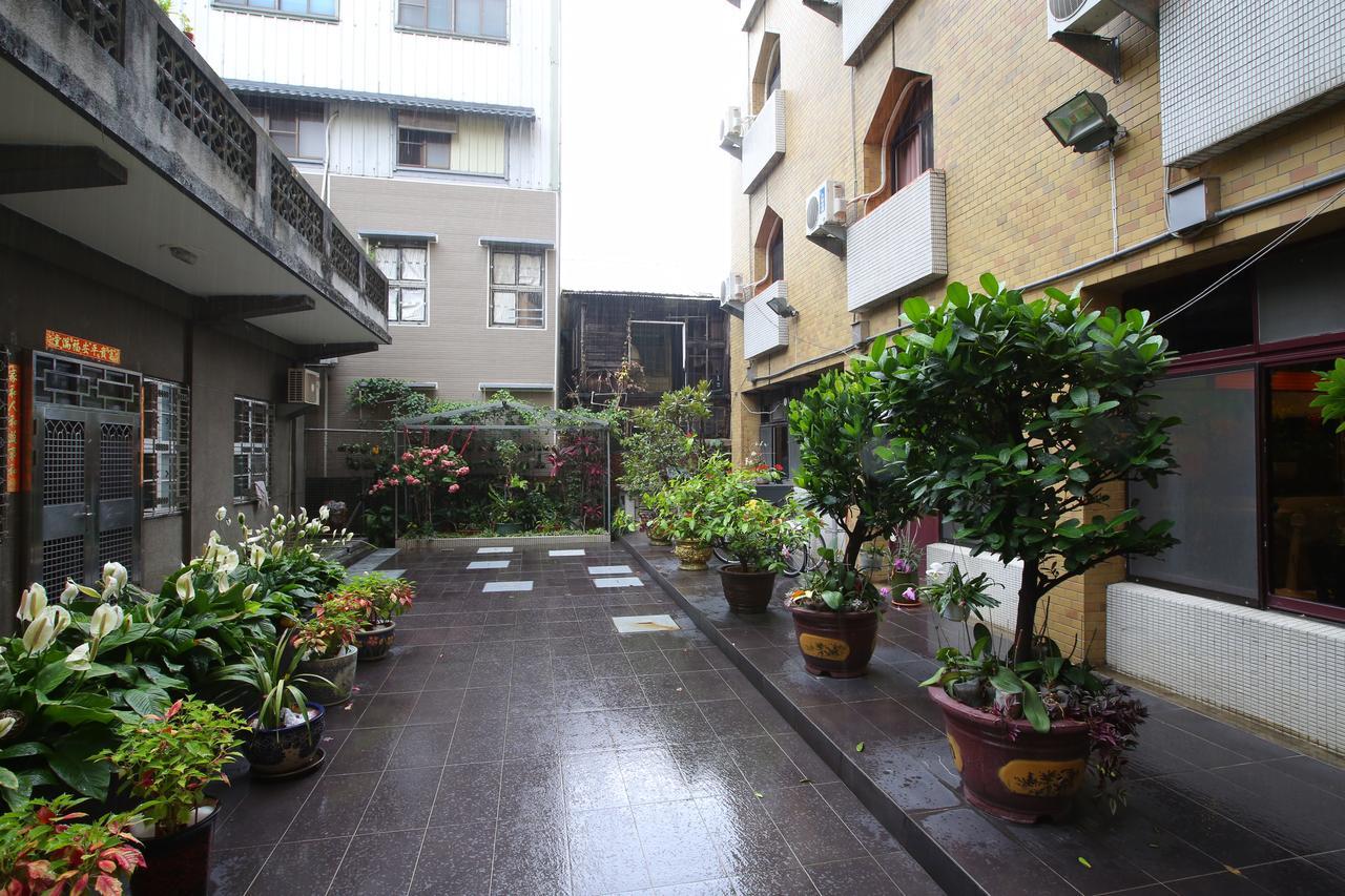 Chiayi Crown Hotel Zewnętrze zdjęcie